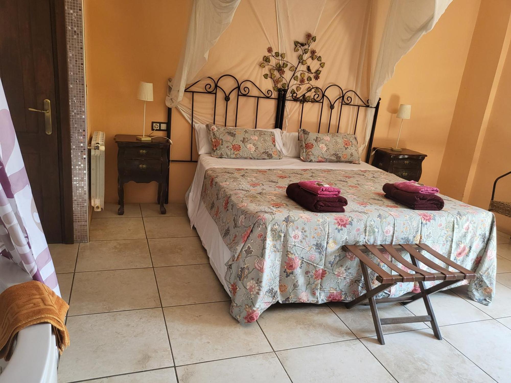 Hotel Pasteral Riu Ter La Cellera de Ter Kültér fotó