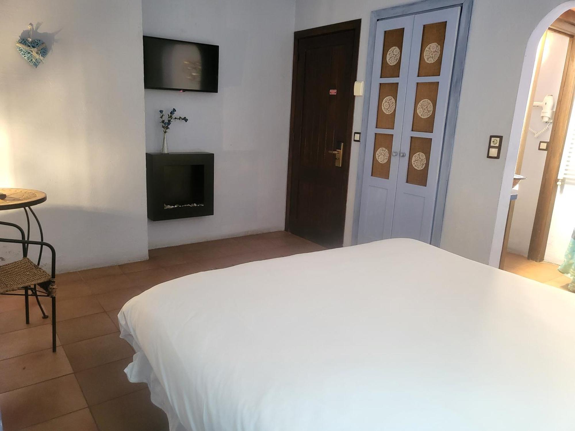 Hotel Pasteral Riu Ter La Cellera de Ter Kültér fotó